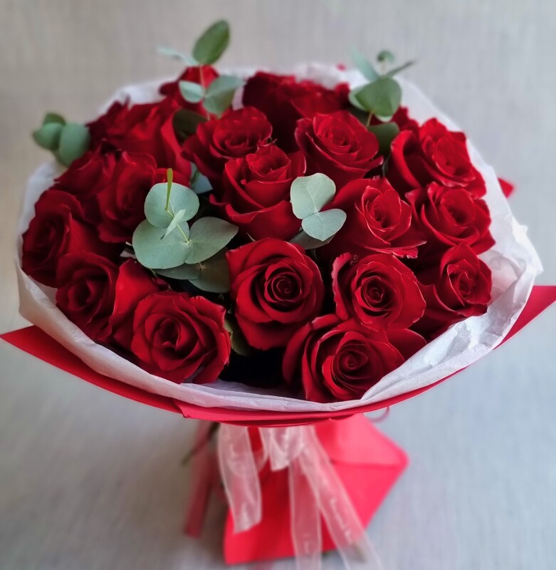 Букет из красных роз "Настоящая любовь"
